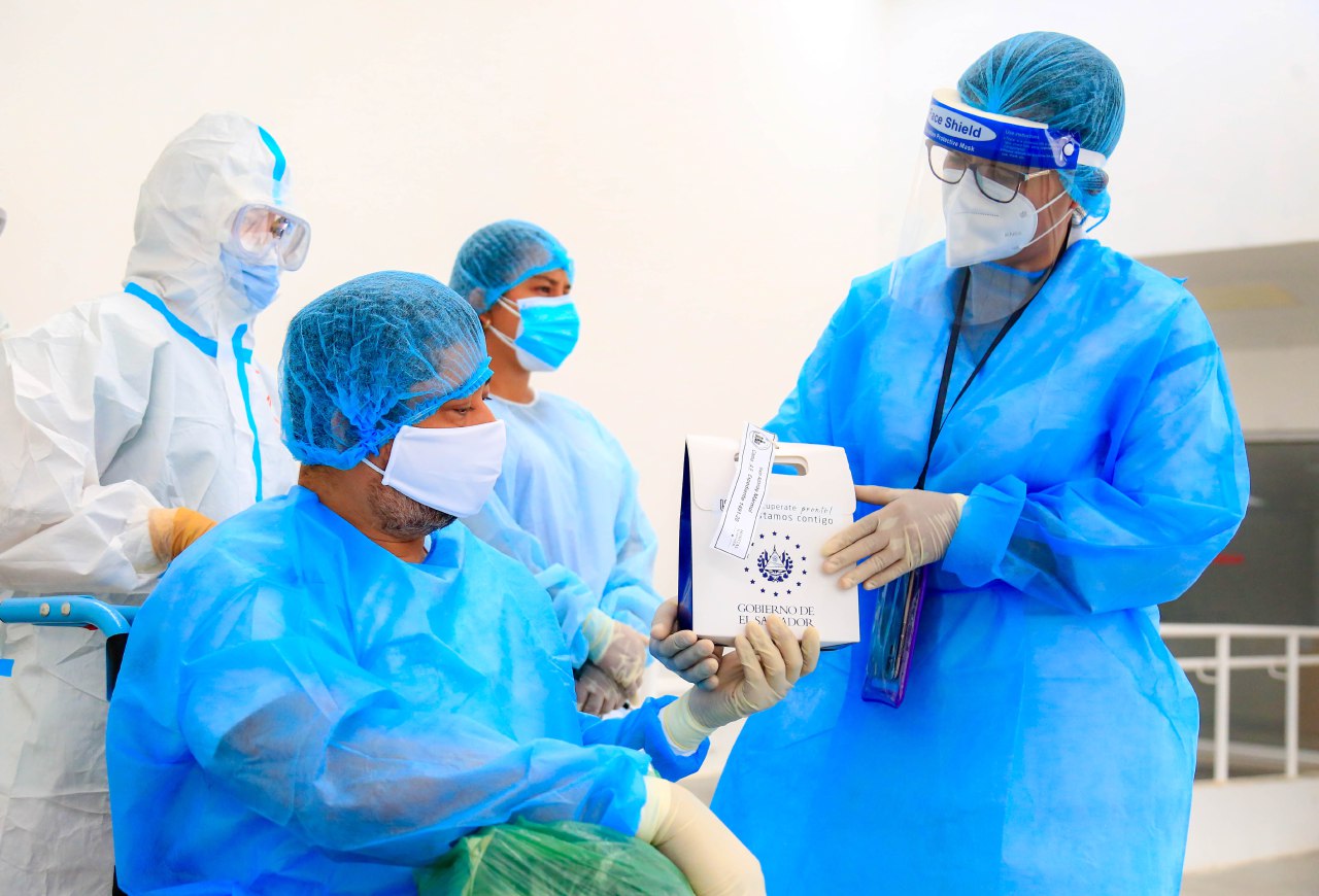 Hospital El Salvador suma nuevas altas a pacientes recuperados de COVID19 en las últimas horas hospital-el-salvador-suma-nuevas-altas-a-pacientes-recuperados-de-covid19-en-las-ultimas-horas